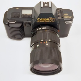 Canon T70 med en zoom på