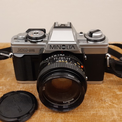 Minolta XG-M med Rokkor 50mm f2