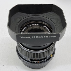 Pentax SMC M 35mm f2 med motljusskydd 